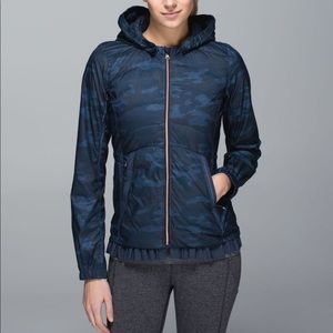 SEE DESCRIPTION - LuLuLemon Spring Fling Blue Navy Spring Coat Camo